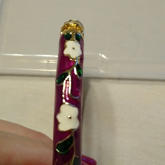 Vintage Fuchsia Enamel Cloisonne Goldtone Floral Bangle Bracelet Hinge Opening - Picture 4 of 11
